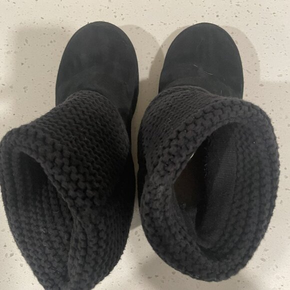 UGG SHAINA BOOT, ALL BLACK, SZ 9, GREAT CONDITION - Picture 5 of 7